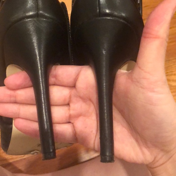 BCBG ankle zip up boots - Picture 5 of 7